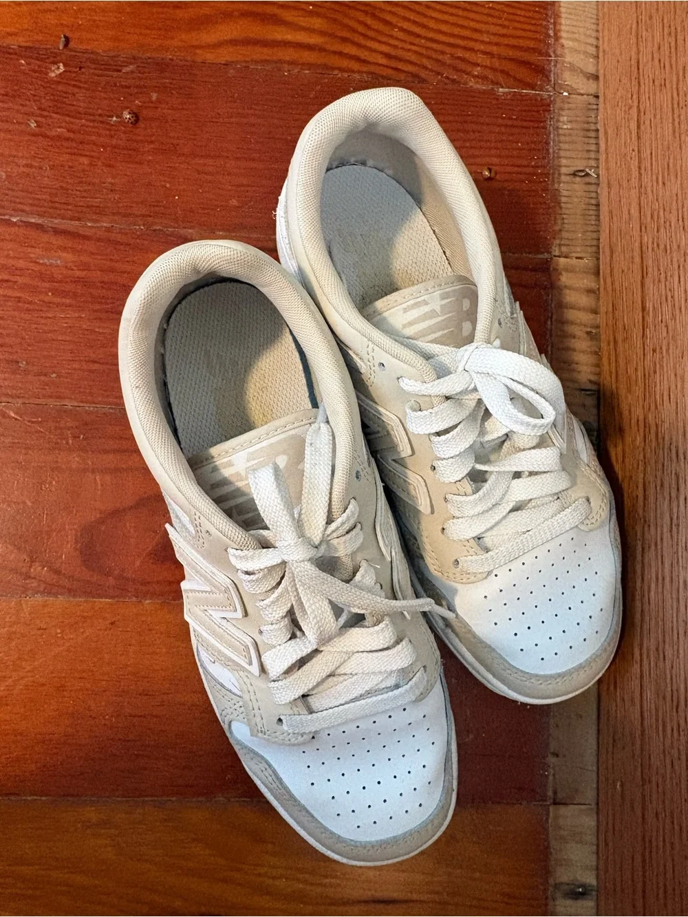 New Balance Womens White and Beige Low-Top Sneakers